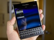 Dế sắp ra lò - Trên tay chiếc BlackBerry Passport vừa ra mắt