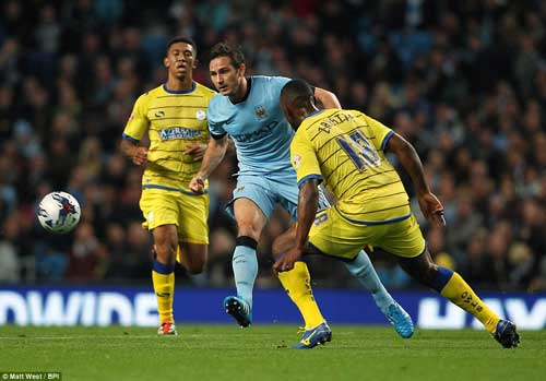 Pellegrini muốn gia hạn hợp đồng với Lampard - 2