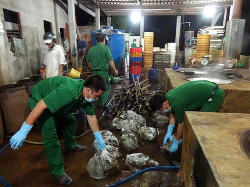 Chế biến huyết heo bẩn, hai lần bị bắt quả tang - 2