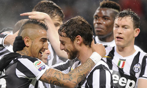 Ngập trong nợ nần, Juventus có thể sẽ bán tháo Vidal - 1