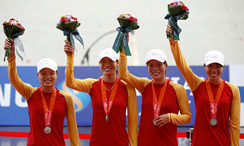ASIAD 17: Bốn cô gái rowing đoạt chiếc HCB - 1