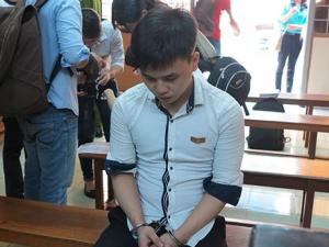 Pháp luật - Đạp chết bạn tù vì củ sắn