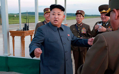 Kim Jong-un biến mất bí ẩn suốt 3 tuần vì ốm nặng? - 1