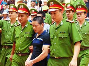 Pháp luật - Hung thủ giết vợ chồng chủ tiệm cầm đồ lĩnh án tử