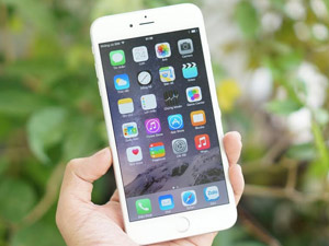 Apple chính thức phản pháo vụ iPhone 6 bị bẻ cong
