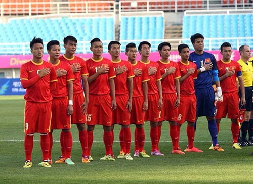 Olympic Việt Nam không quan tâm U19 VN đá SEA Games - 1