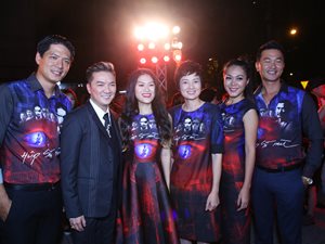 Phim - Dàn diễn viên "Hiệp sĩ mù" diện trang phục "độc"