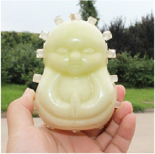 Bộ sưu tập quả lê hình Phật này được rất nhiều người săn lùng và coi như một loại quả quý hiếm.


