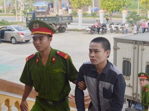 Pháp luật - 9 năm tù giam cho đối tượng hiếp dâm trẻ em