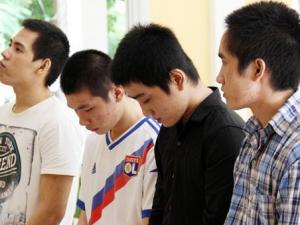 Pháp luật - Bốn thanh niên hãm hại cô bé say rượu