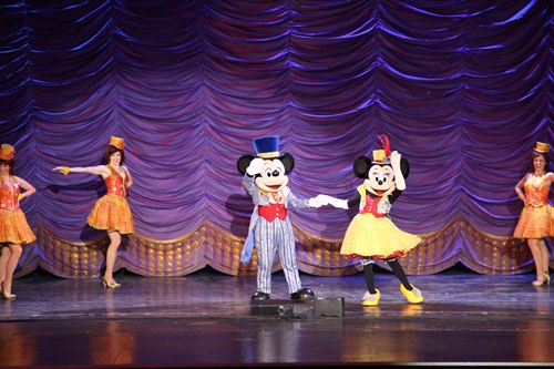 Show ảo thuật của chuột Mickey chưa "đã" - 7