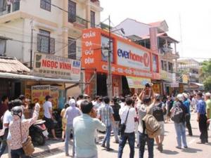 Tin tức trong ngày - Đối tượng khống chế con tin ở Huế có bị xử lý?