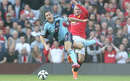 Rooney có xứng đáng làm đội trưởng? - 1