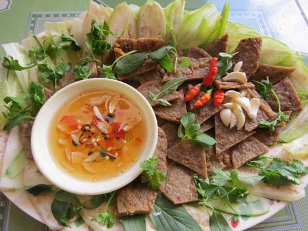 Về biển Sa Huỳnh ăn chả cá - 3