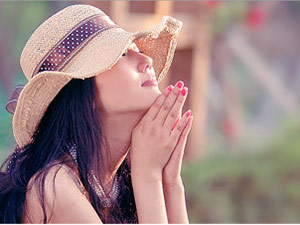 Bạn trẻ - Cuộc sống - Thơ tình: Yêu em, yêu lắm em nào biết!