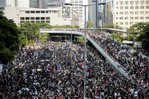 Chân dung thủ lĩnh biểu tình 17 tuổi ở Hong Kong - 1