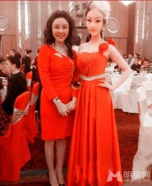 Chết khiếp với mốt cằm cực nhọn của chị em Trung Quốc - 4