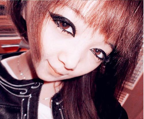 Chết khiếp với mốt cằm cực nhọn của chị em Trung Quốc - 3