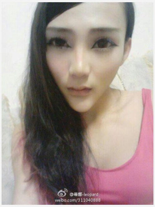 Chết khiếp với mốt cằm cực nhọn của chị em Trung Quốc - 9