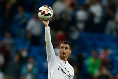 Real: Ronaldo săn kỷ lục, Benzema tìm niềm tin - 1