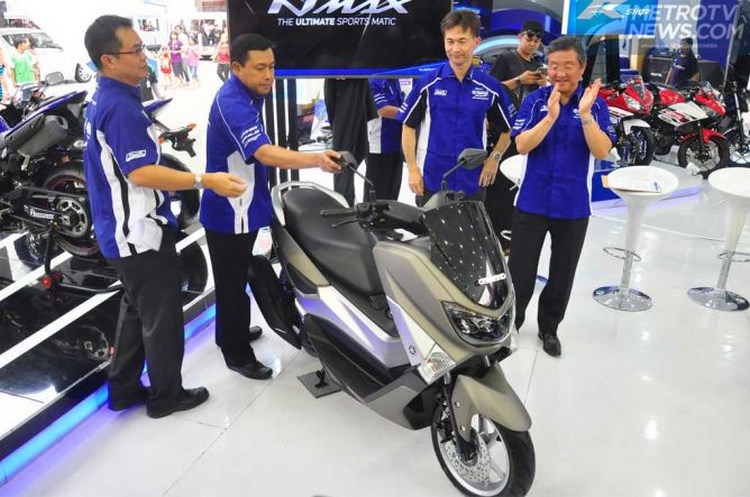 Yamaha NMAX phiên bản mới giá 38 triệu đồng ra mắt - 1