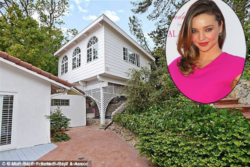 Đột nhập “tổ ấm” xa hoa của các siêu mẫu thế giới - 1