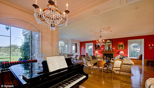 Đột nhập “tổ ấm” xa hoa của các siêu mẫu thế giới - 5