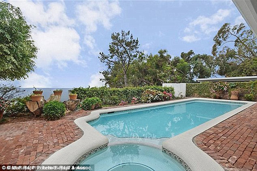 Đột nhập “tổ ấm” xa hoa của các siêu mẫu thế giới - 3