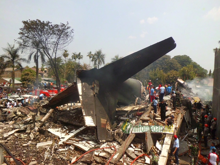 Nghẹn ngào với lời cuối của phi công C-130 Indonesia - 3