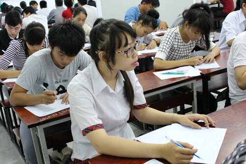 Thi THPT Quốc gia: Khó đạt điểm cao môn Vật lý - 9