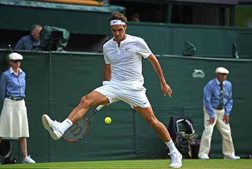 Hot shot: Federer gây sốt với cú tweener ma thuật - 1