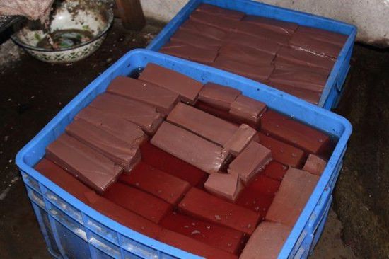 Kinh hoàng cơ sở dùng chất cực độc chế tiết vịt - 2