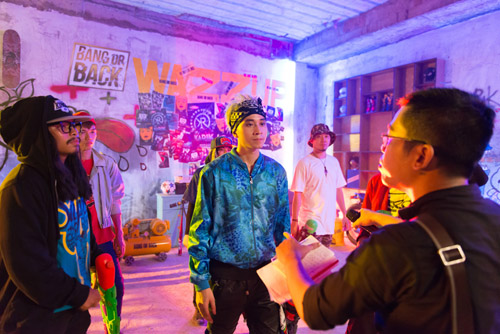 Karik điển trai trong buổi giới thiệu MV trăm triệu - 7