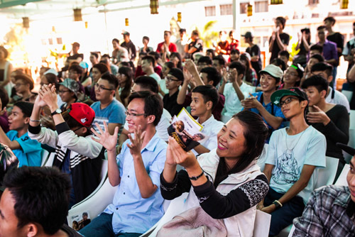 Karik điển trai trong buổi giới thiệu MV trăm triệu - 6