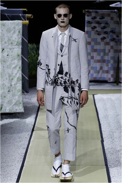 Khi mẫu nam hoá geisha, đi lại như... hồn ma - 5