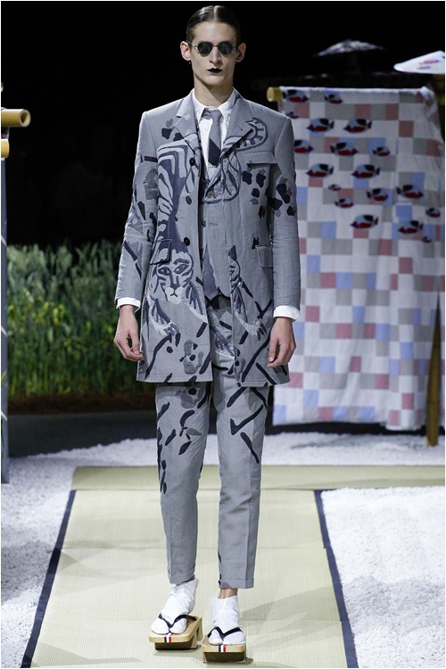 Khi mẫu nam hoá geisha, đi lại như... hồn ma - 4