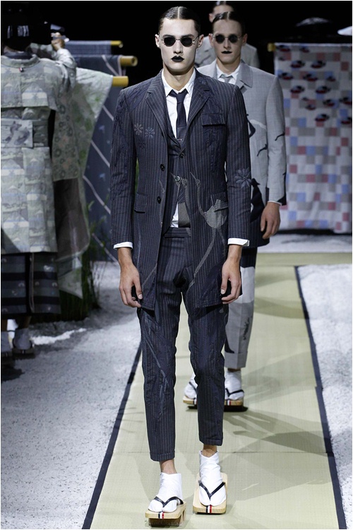 Khi mẫu nam hoá geisha, đi lại như... hồn ma - 8