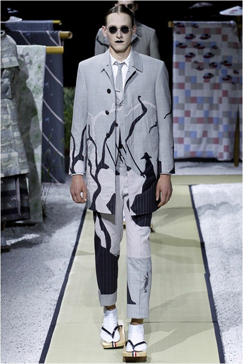 Khi mẫu nam hoá geisha, đi lại như... hồn ma - 7