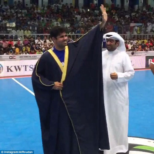 Đá giao hữu, Diego Costa vẫn “hết mình” tại Kuwait - 3