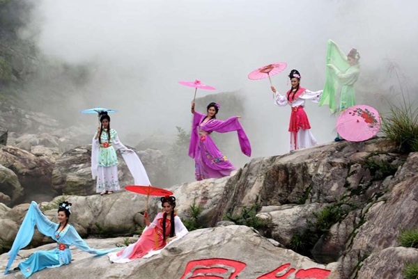 Cuộc thi “tiên nữ” ở Trung Quốc gây xôn xao - 1