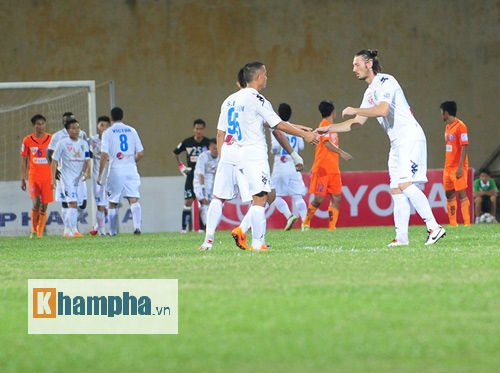 HN T&T - SHB Đà Nẵng: Thành Lương ghi siêu phẩm - 11