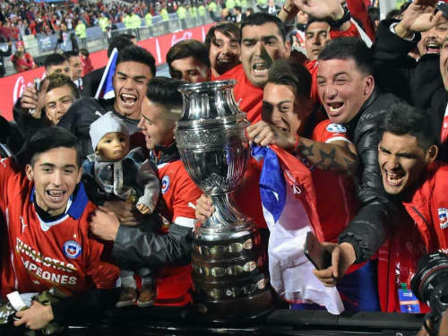 Chile lần đầu đoạt Copa: Nguồn cảm hứng trời Âu - 1