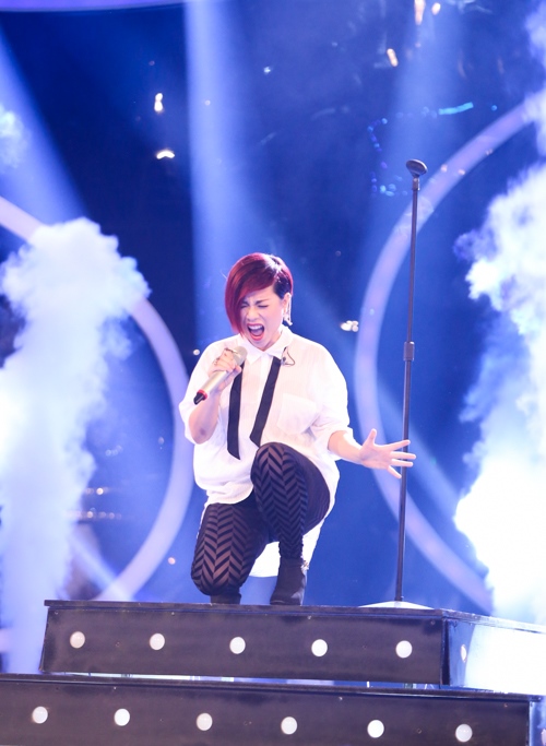 Vân Quỳnh gây tiếc nuối khi bị loại sớm ở Vietnam Idol - 1