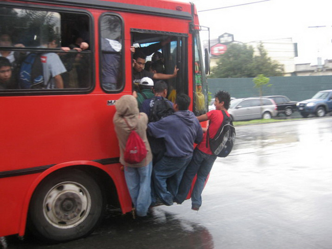 Tôi đã bảo là tôi lên trước mà.
