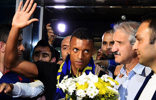 Sao 360 độ 6/7: Dàn sao MU khoe “siêu xe” - 9