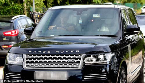 Sao 360 độ 6/7: Dàn sao MU khoe “siêu xe” - 3