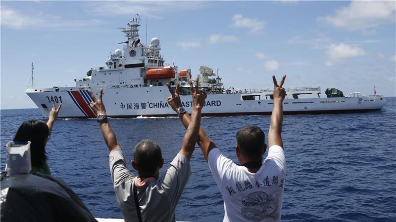Philippines: TQ lén thả bia thép ở Biển Đông? - 3
