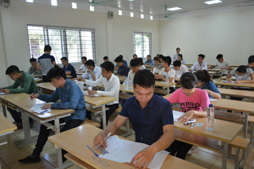 Chấm thi THPT Quốc gia 2015: Môn Toán đã có thí sinh đạt 10 điểm - 1