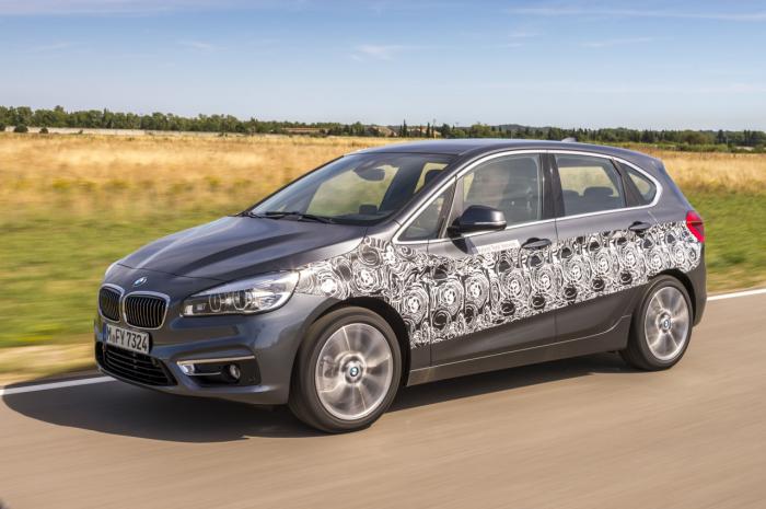 BMW 2 Series Active Tourer bản plug-in hybrid sắp ra mắt - 1