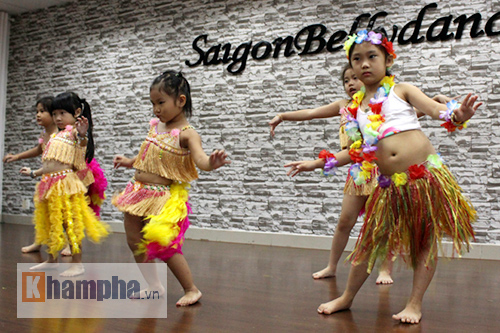 Hot girl Sài Gòn say mê "luyện công" trổ tài múa bụng - 8